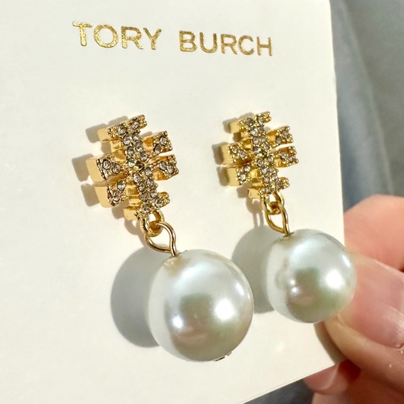 Authentic Tory Burch Classic Logo Pearl Earrings 80% off - Picture 5 of 10